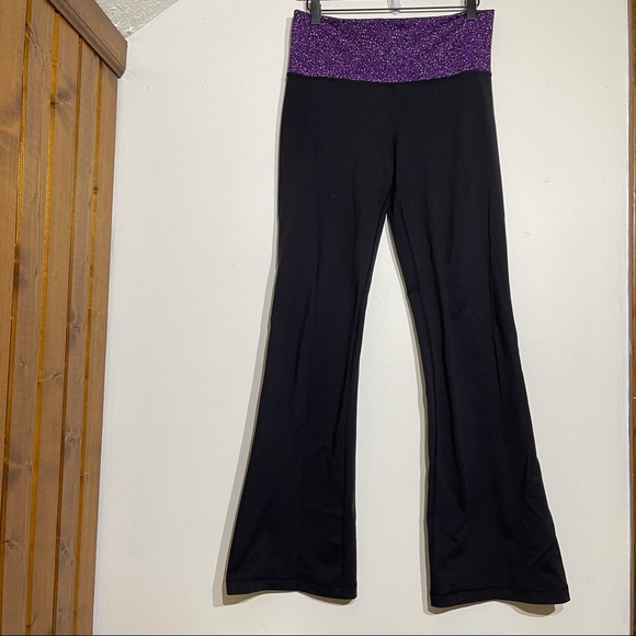 Lululemon Groove Pant Black Flare Leggings Size 8 - Picture 2 of 7